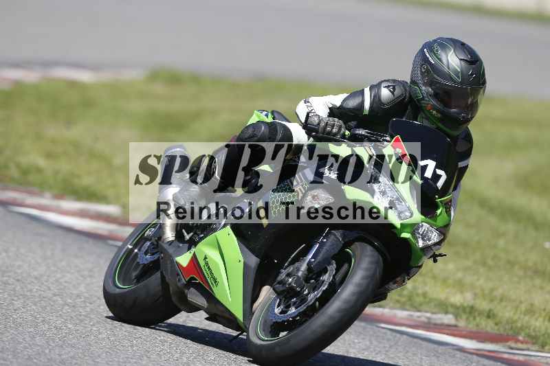 /Archiv-2025/42 07.08.2025 Peter Studer Girls Day ADR/Gruppe pink/11